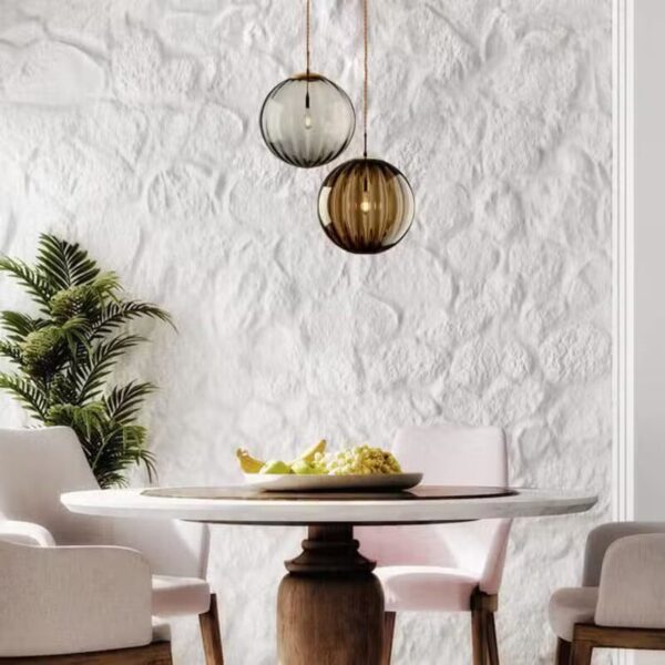 Suspension en verre en forme de boule moderne