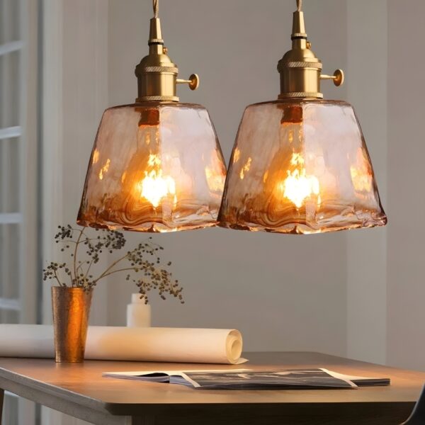 Plafonnier_lustre_moderne_en_verre_ambré_3