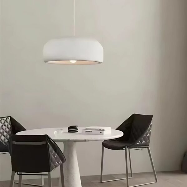 Plafonnier LED suspendu au design nordique minimaliste