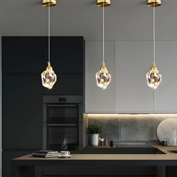 plafonnier-lampe-suspendue-en-cristal-au-design-luxueux_6